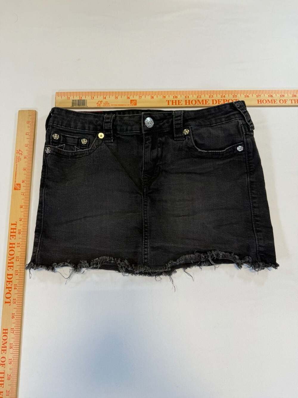 True Religion Section Skirt Black Denim Raw Hem Size 29 - Picture 4 of 7